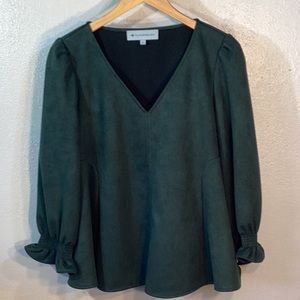 Tuckernuck Easton Vegan Suede Malachite Green V-Neck Smocked Flounce Size Large